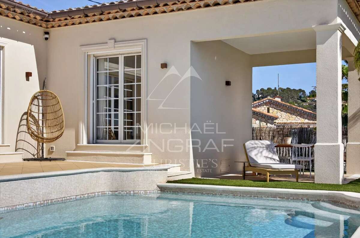 Maison à MOUGINS
