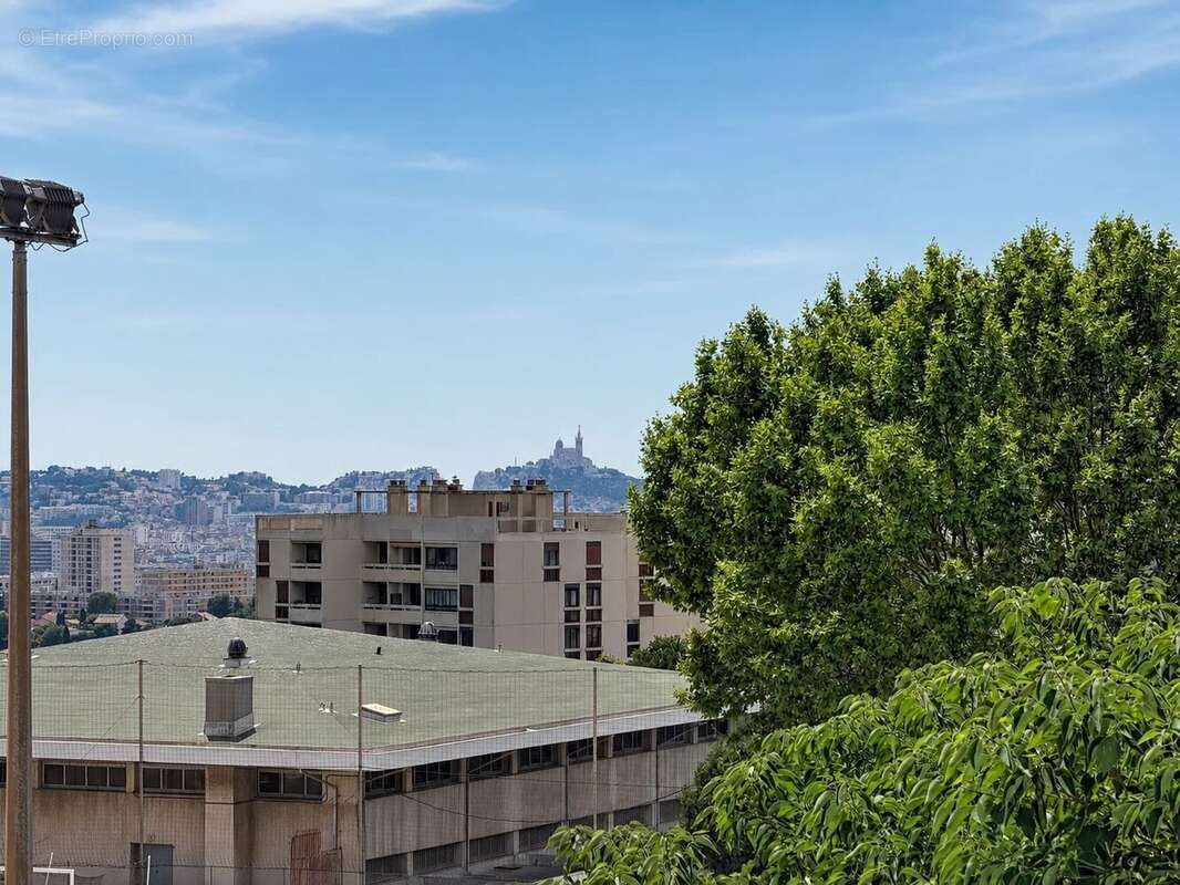 Appartement à MARSEILLE-12E