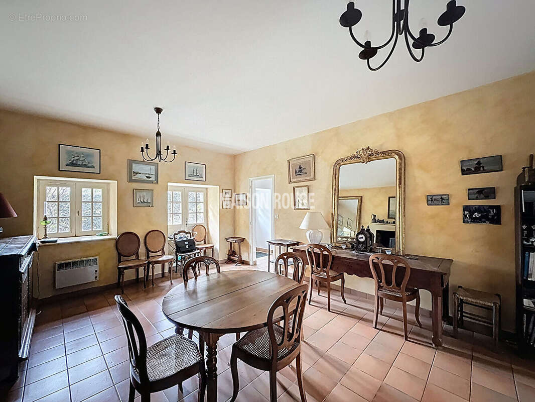 Maison à DOL-DE-BRETAGNE