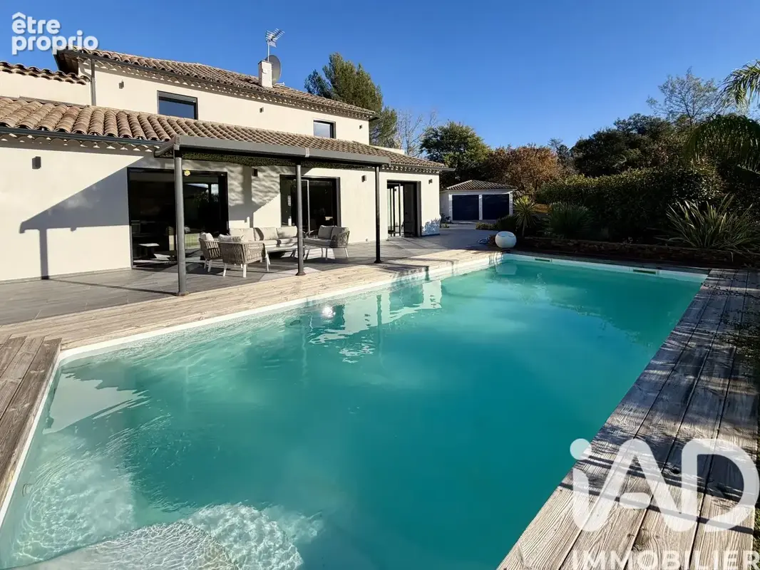 Photo 1 - Maison à ROQUEBRUNE-SUR-ARGENS