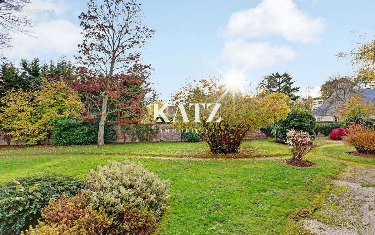 Appartement à VAUCRESSON