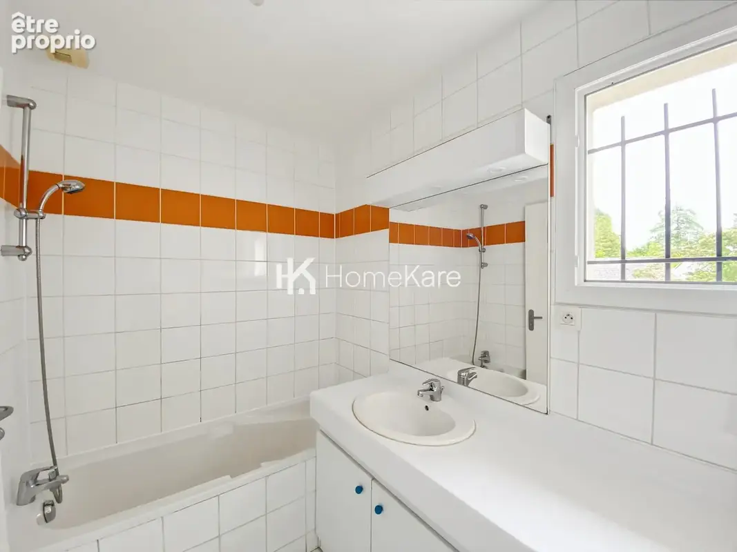 Maison 85 m² à Merignac  - photo 8