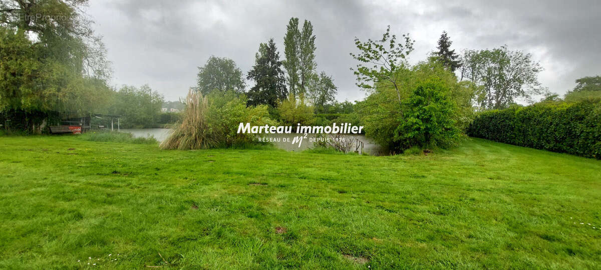 Terrain à VIBRAYE