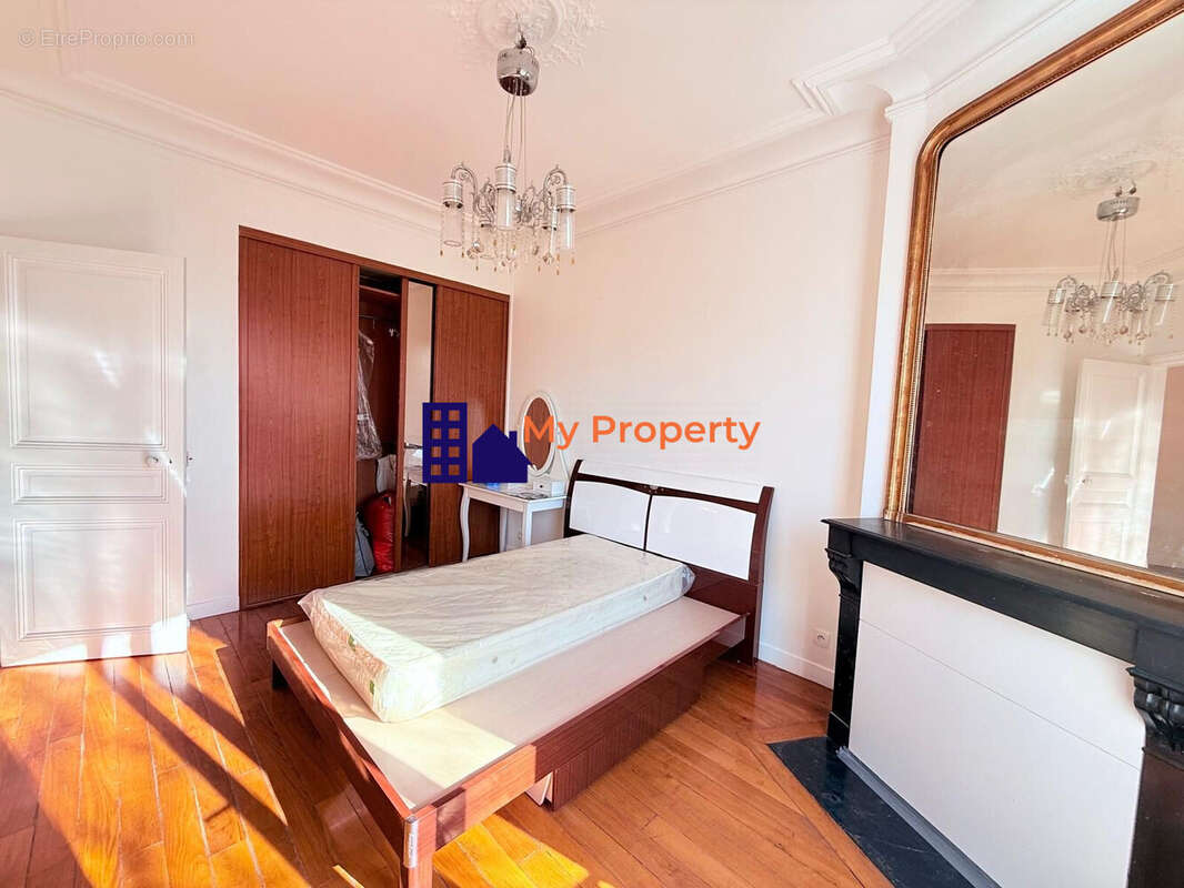 Appartement à HOUILLES