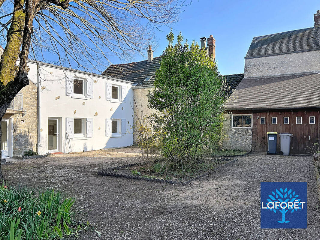 Maison à LA FERTE-ALAIS