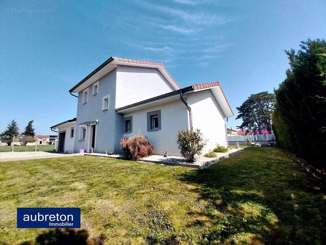 Maison à MARCILLOLES