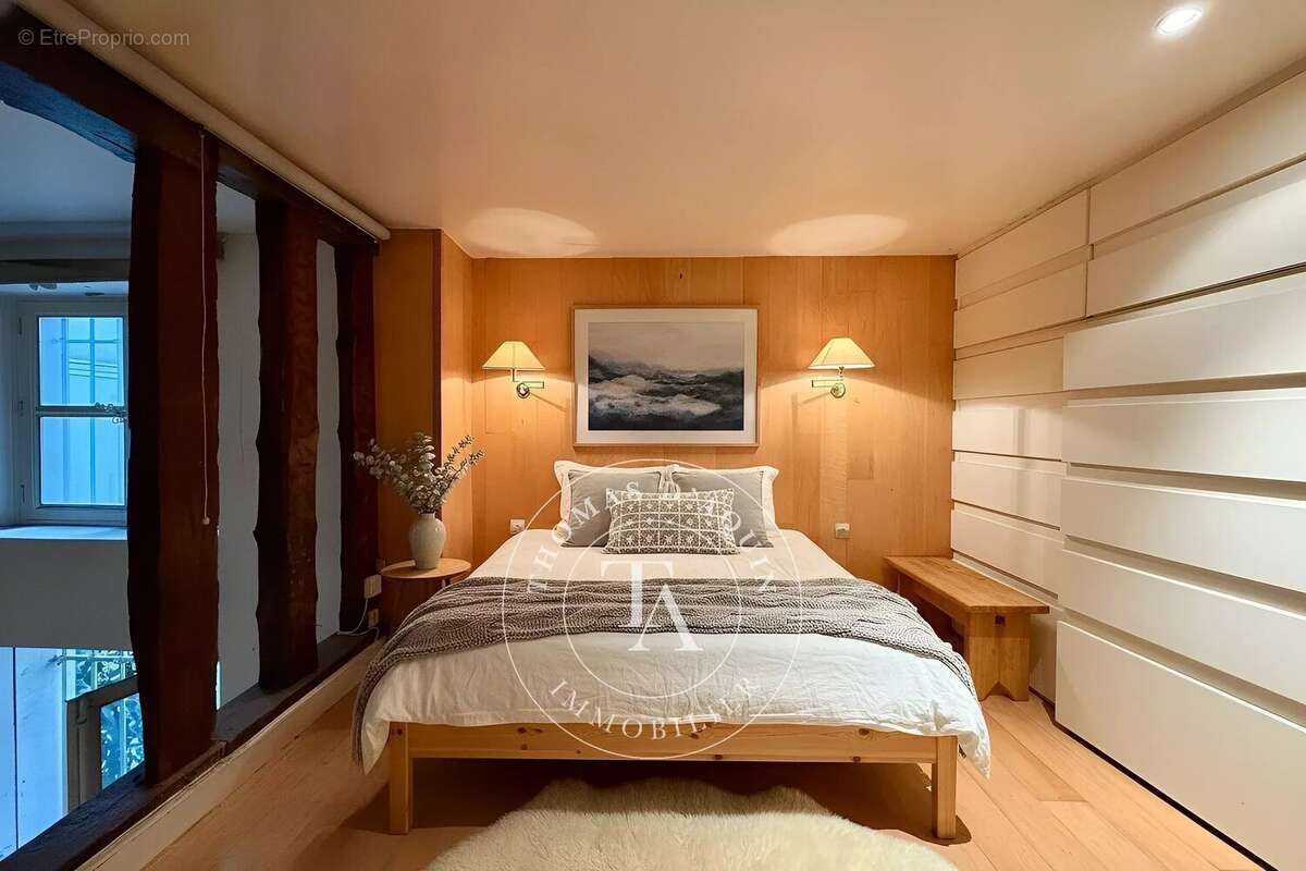 Appartement à PARIS-6E