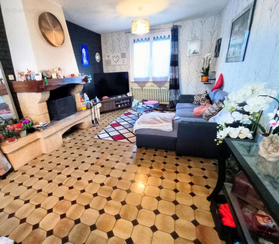 Maison à CHATEAU-GONTIER