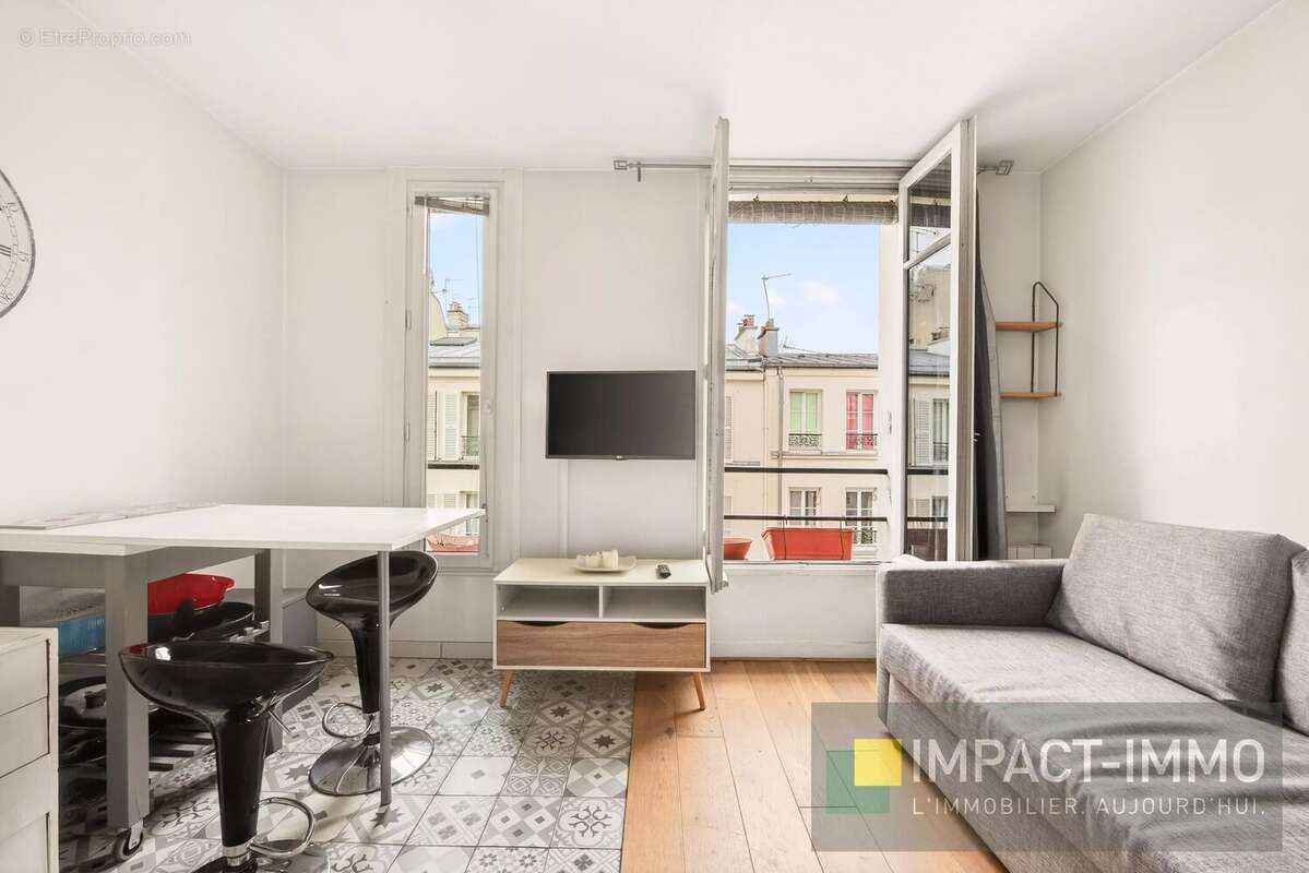 Appartement à PARIS-17E