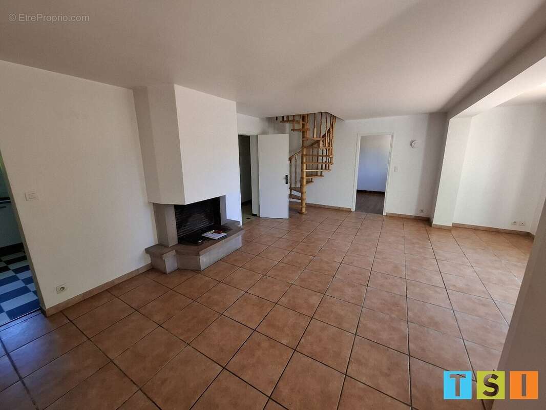 Prox SAINT GAUDENS, au coeur d'un village, maison traditionnelle avec psicine. - photo 13