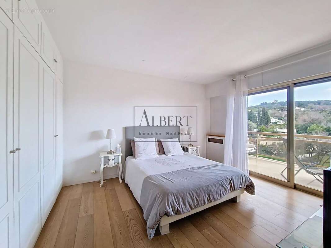 Appartement à LE CANNET