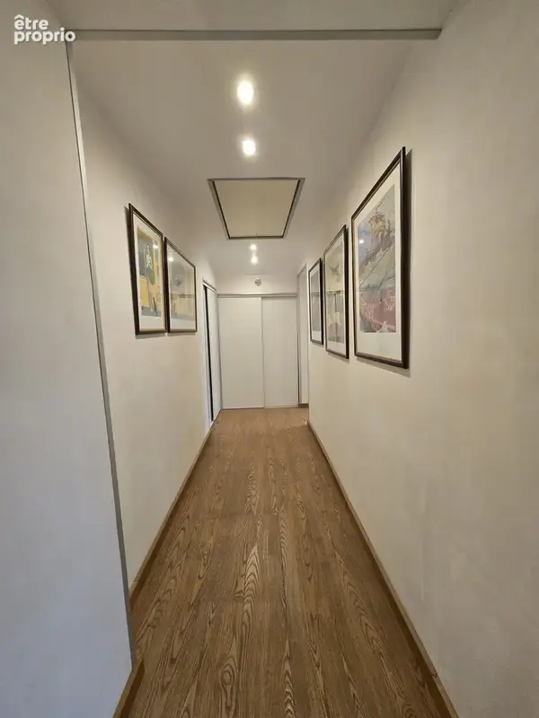 Roujan  maison de ville d’exception — charme, volumes & art de vivre - photo 25
