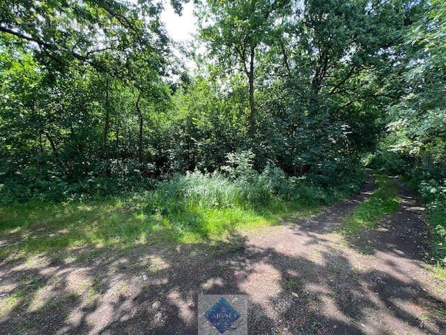 Terrain à MAREUIL-CAUBERT