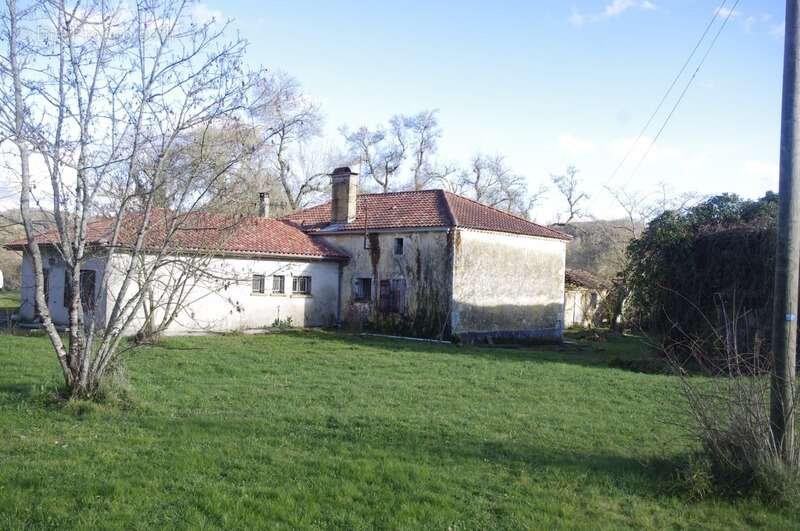 Propriété  6 pièces + dépendances sur 19 HA de terrain à vendre LAGRAULET DU GERS - photo 19