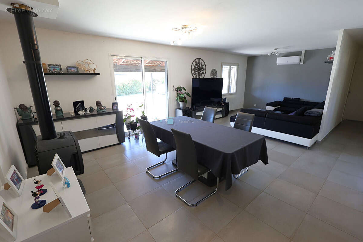 Maison Saint Cezaire Sur Siagne de 120 m² avec un terrain de 1606 m² avec piscine - photo 12