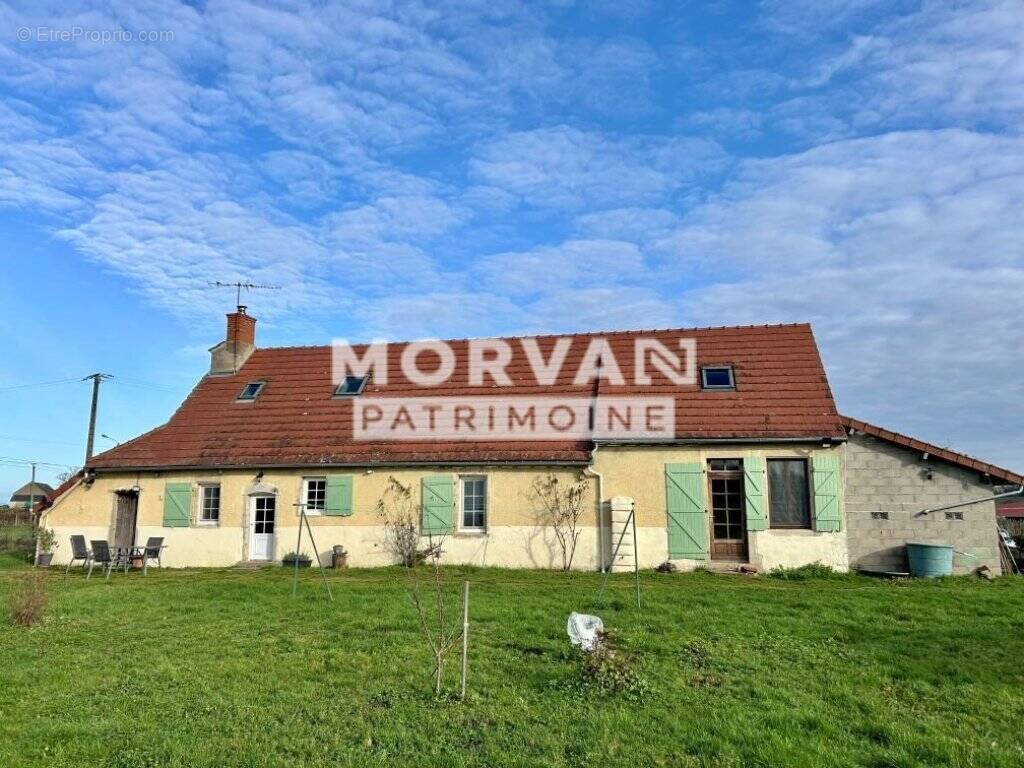 Maison à BRINAY