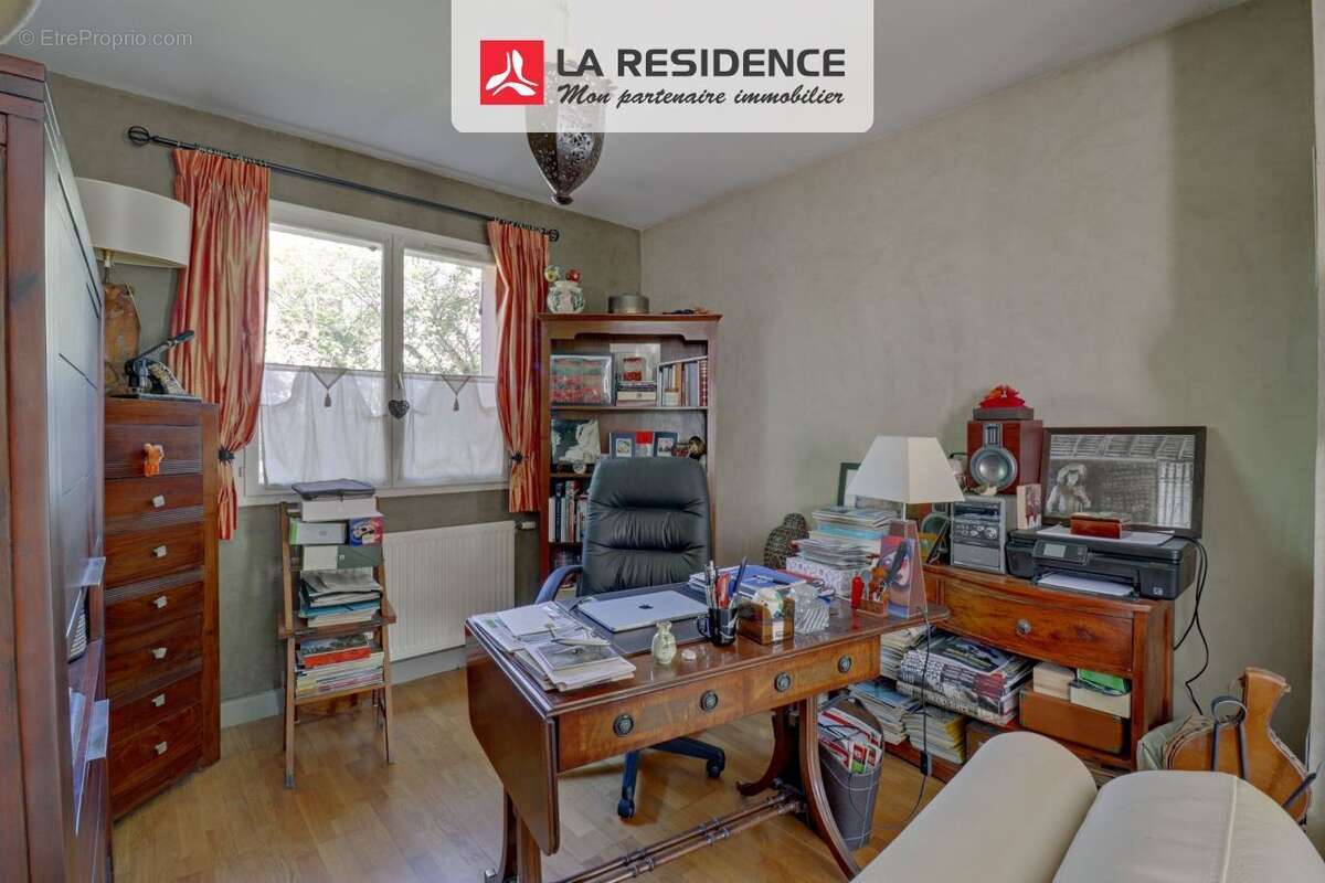 Maison à VERNEUIL-SUR-SEINE