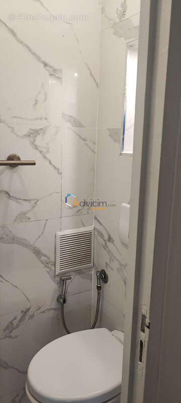 Wc - Appartement à PONTOISE