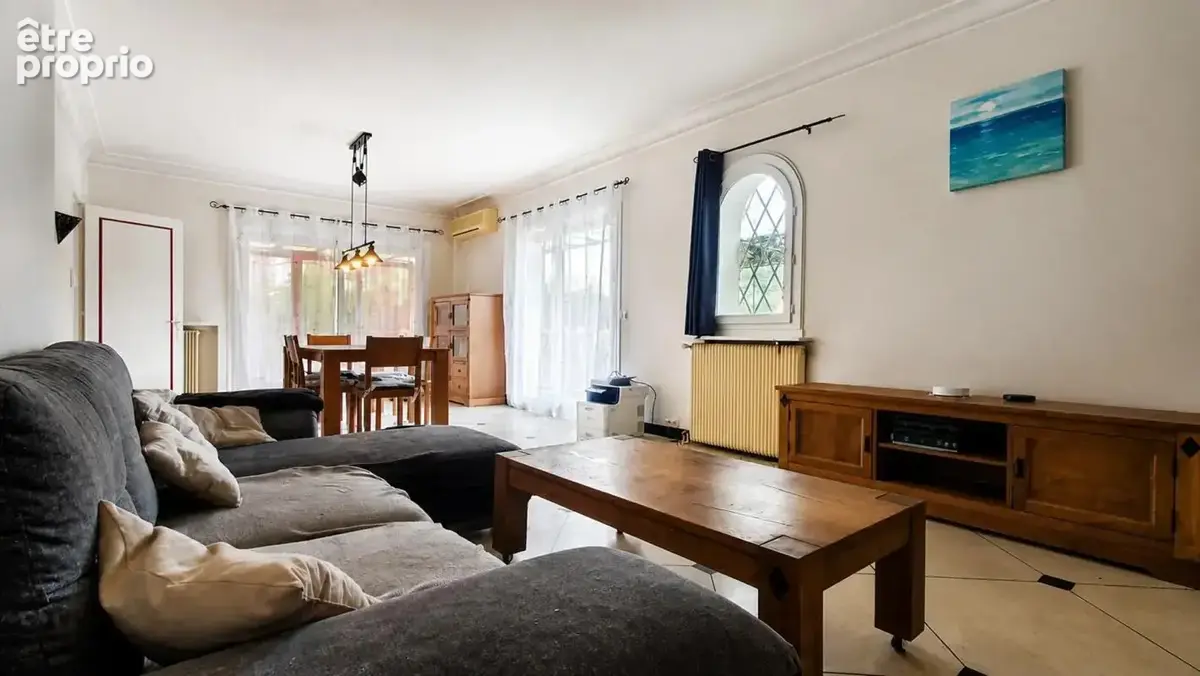 Maison de 7 pièces de 143 m² à Angoulême - photo 4