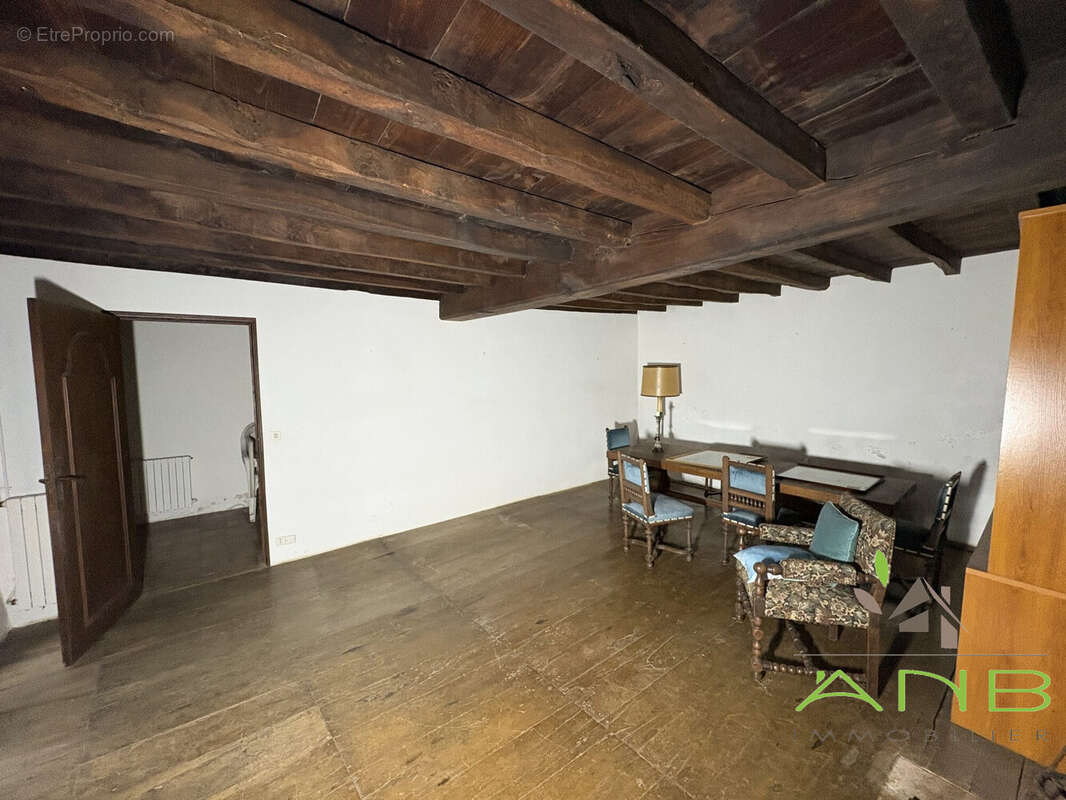 Maison 282 m² à Rouzede  - photo 4