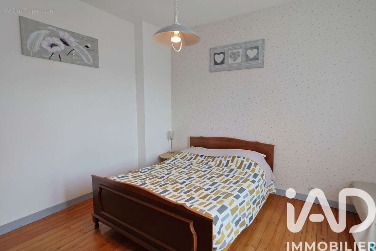 Maison 134 m² à Thouars  - photo 8