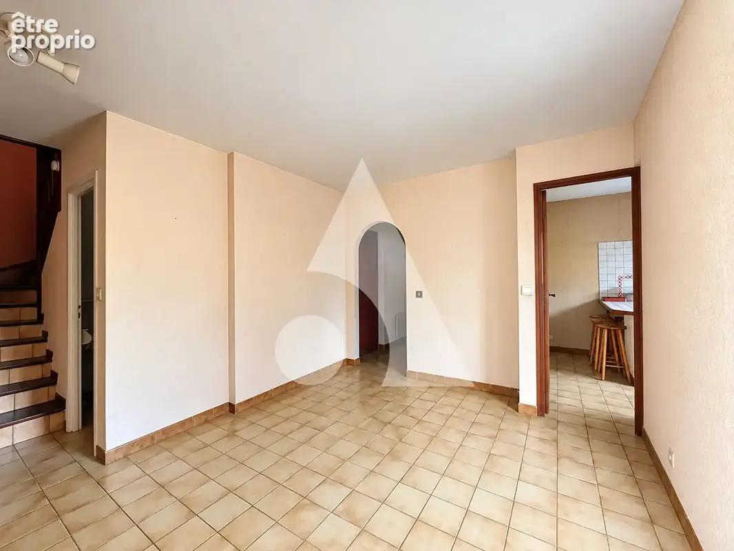 MOUXY  Maison mitoyenne avec jardin et beau potentiel - photo 8