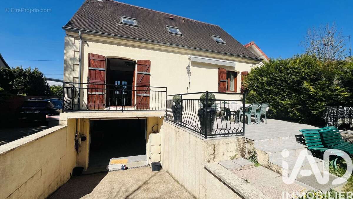 Photo 2 - Maison à VIRY-CHATILLON