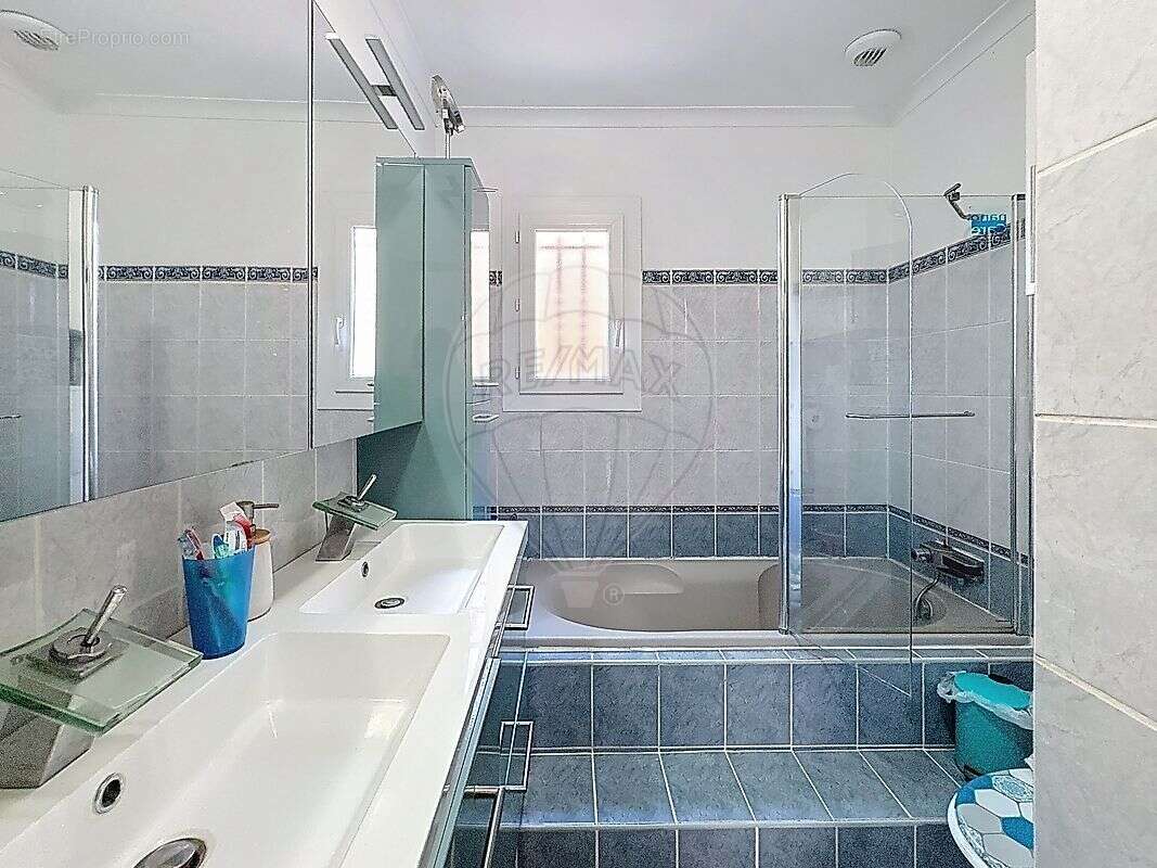 Maison à SAINT-GENIES-DE-MALGOIRES