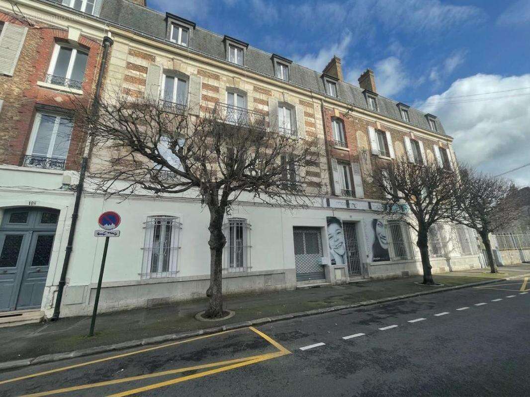 Appartement à CORBEIL-ESSONNES