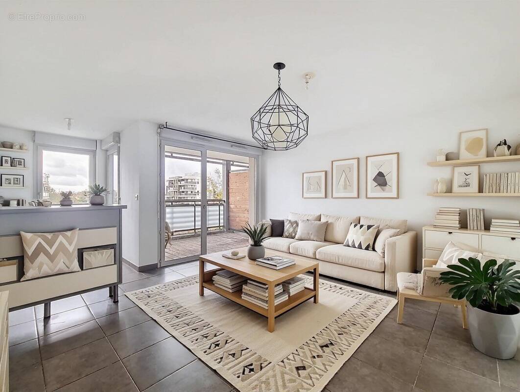 Appartement à COLOMIERS