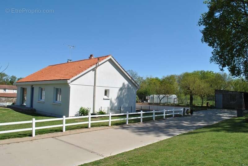 Maison à TREIZE-SEPTIERS