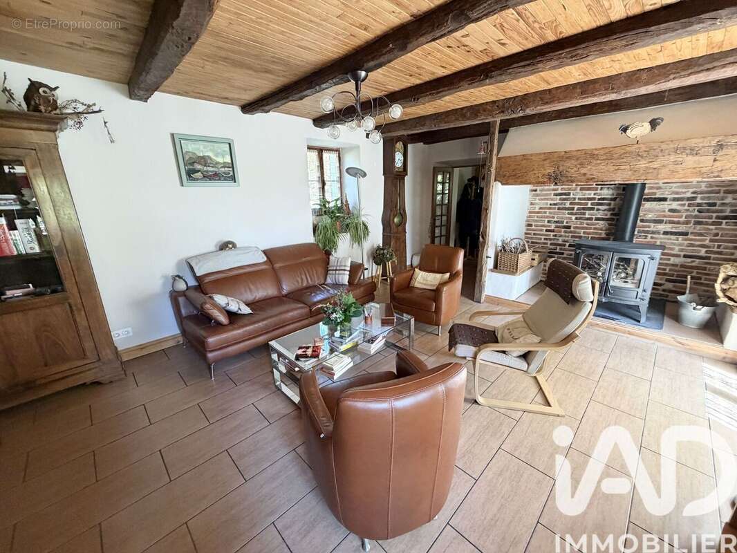 Maison 136 m² à Reyrevignes  - photo 2