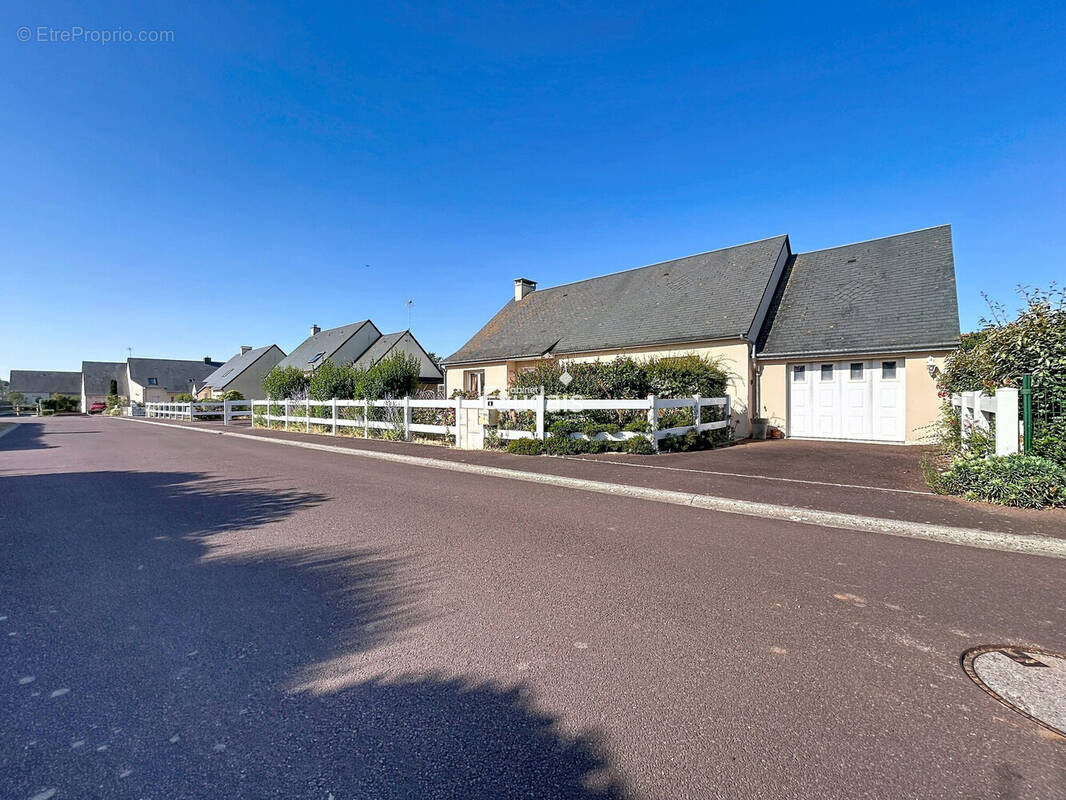 Maison à GOUVILLE-SUR-MER