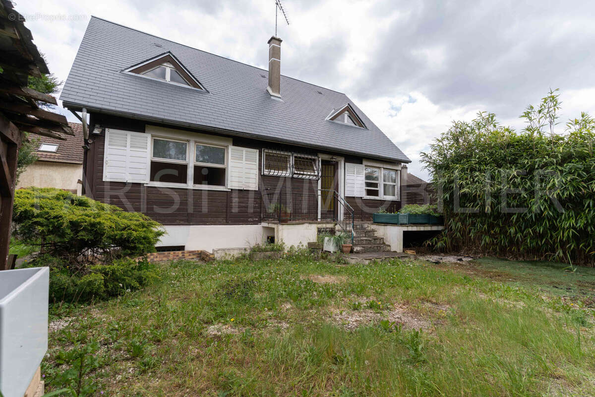 Maison à MONTIGNY-LES-CORMEILLES