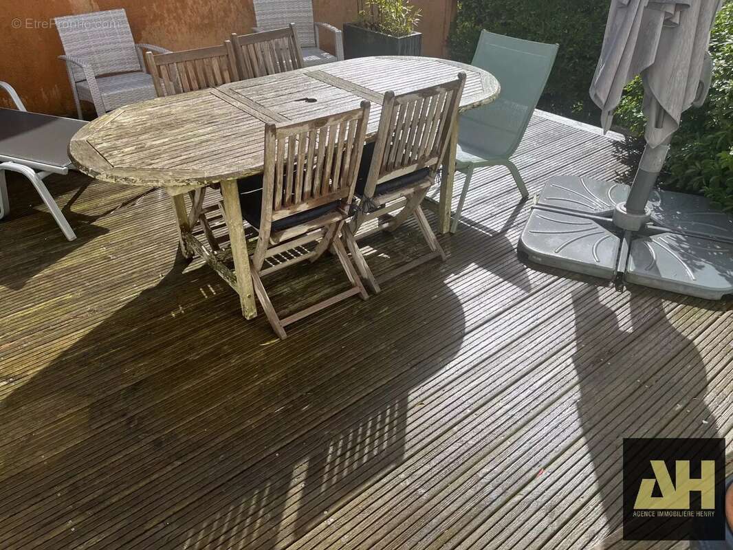 Maison à LE RELECQ-KERHUON