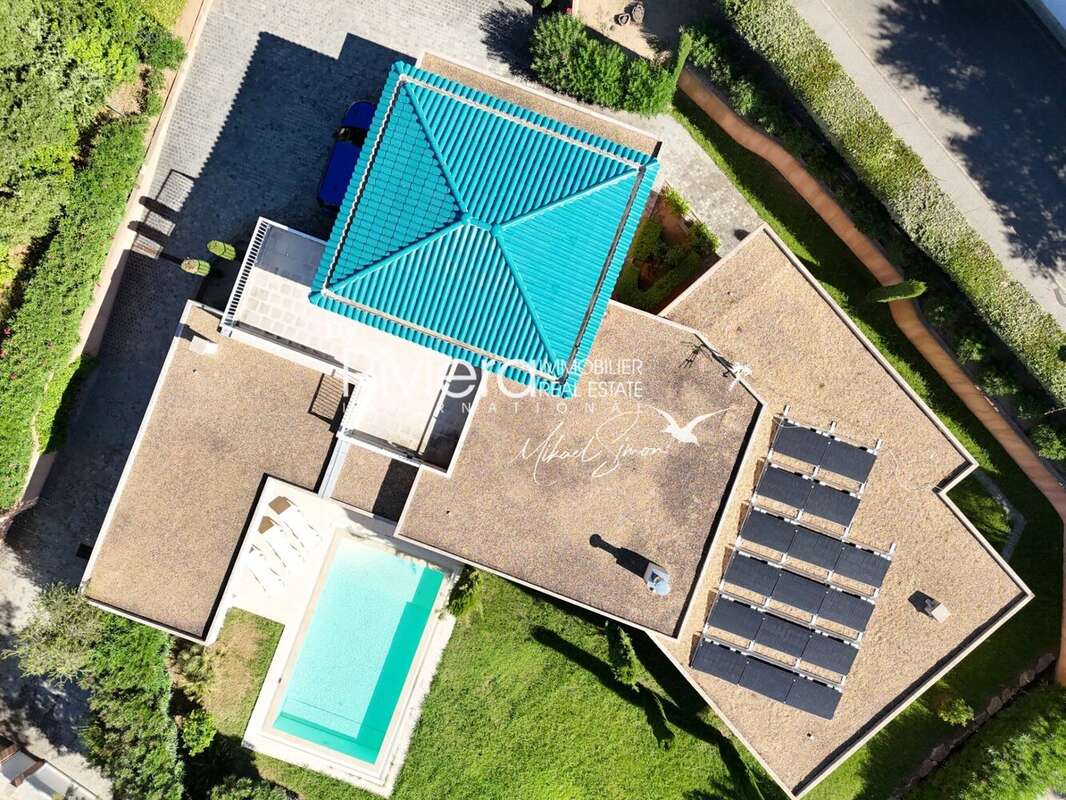 Propriété 300m2 - Piscine - Vue mer - photo 6