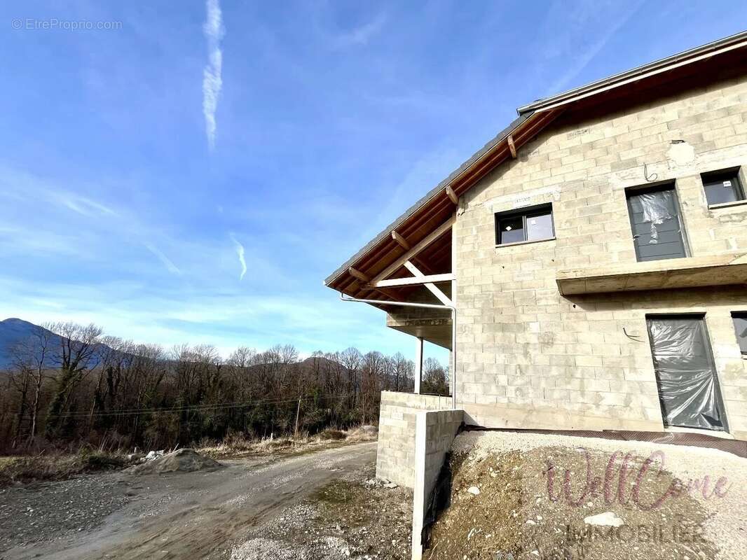 Appartement à AIX-LES-BAINS