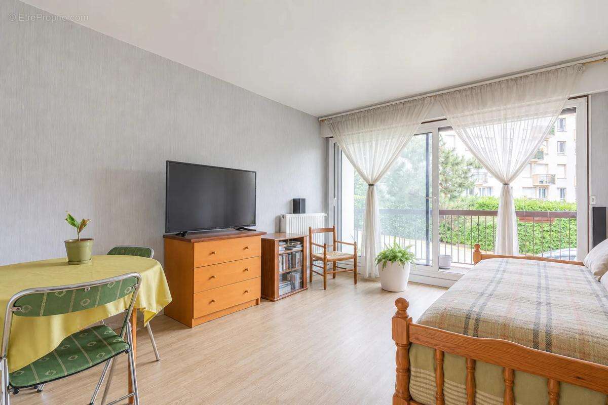 Appartement 2 pièces de 50 m² à Fontenay-aux-Roses - photo 4
