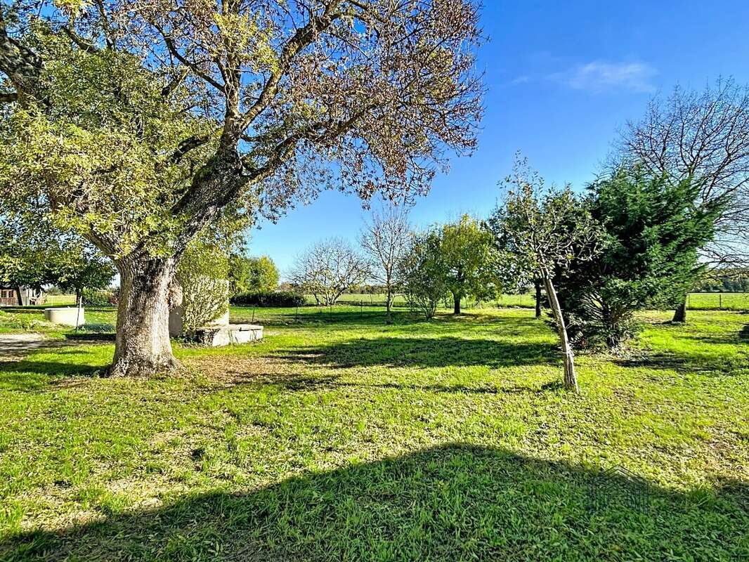 Maison à SAINT-SULPICE