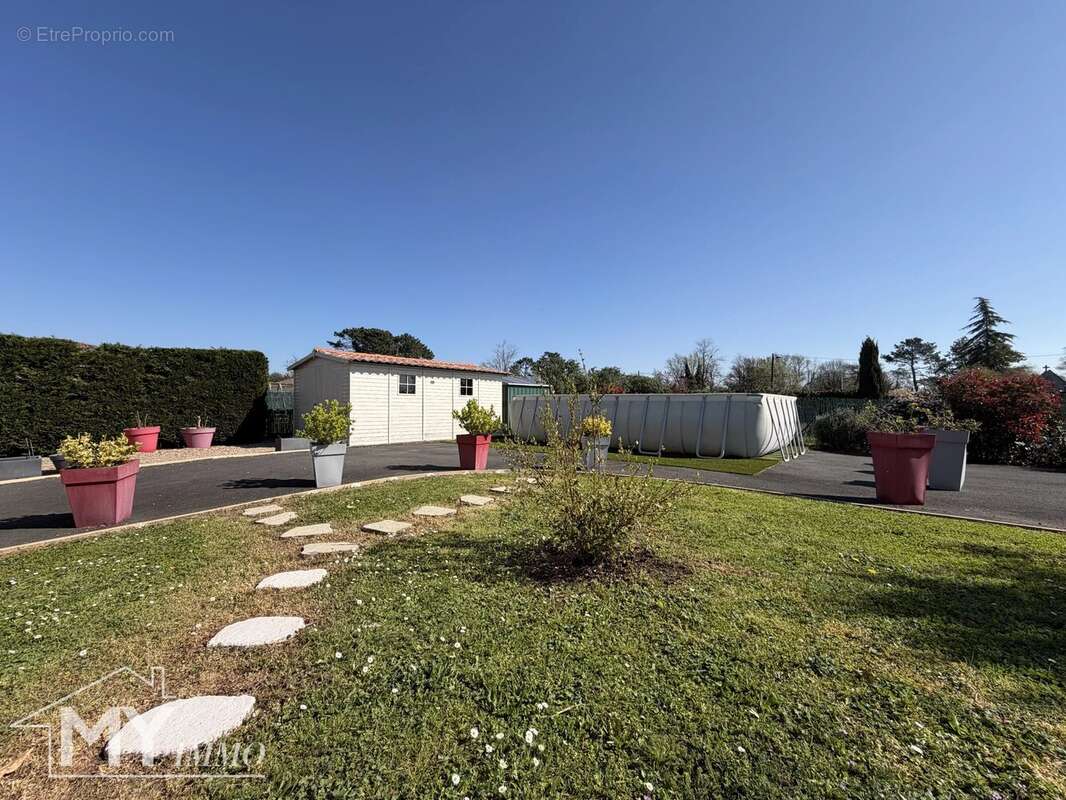 Maison à CAMPS-SUR-L'ISLE