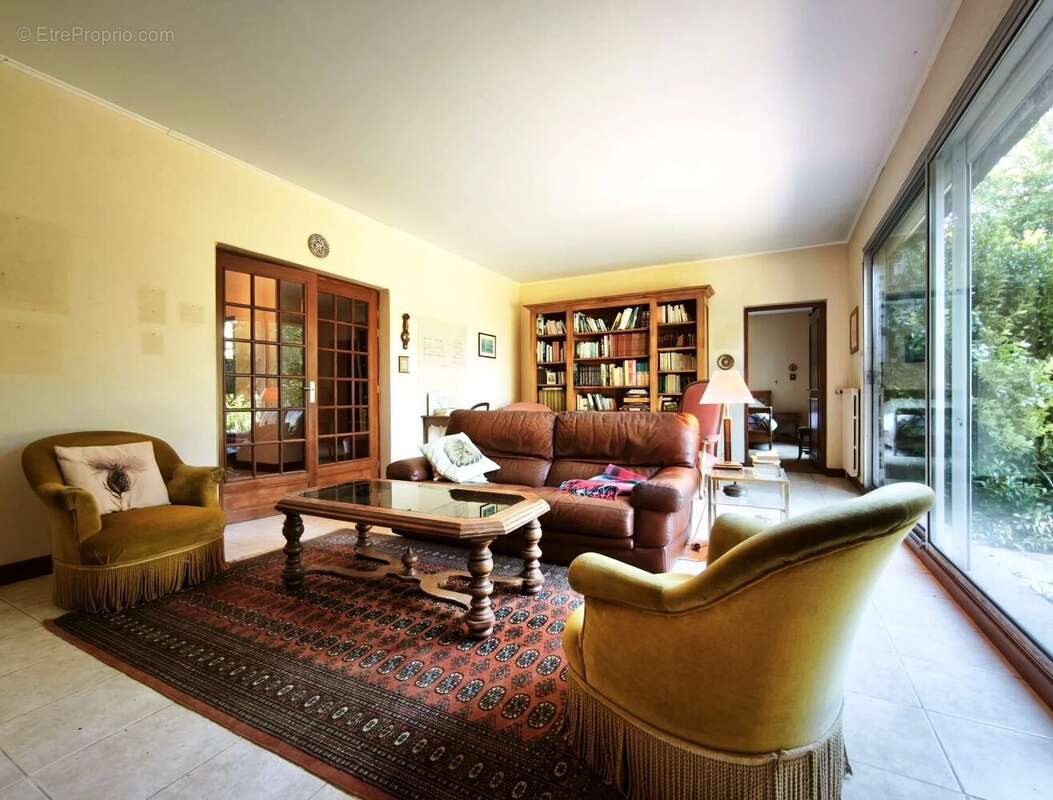 Maison à ROUILLE