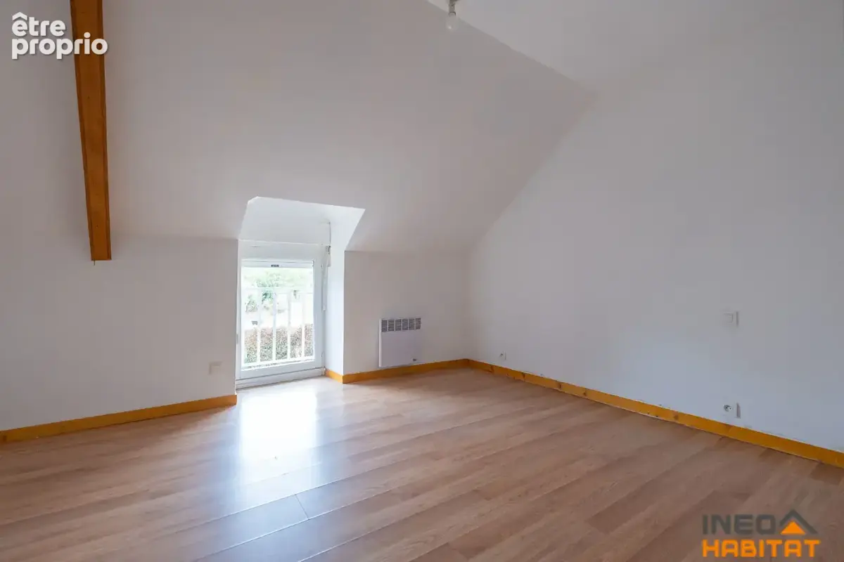Maison Saint Gilles 7 pièce(s) 142 m2 - photo 13