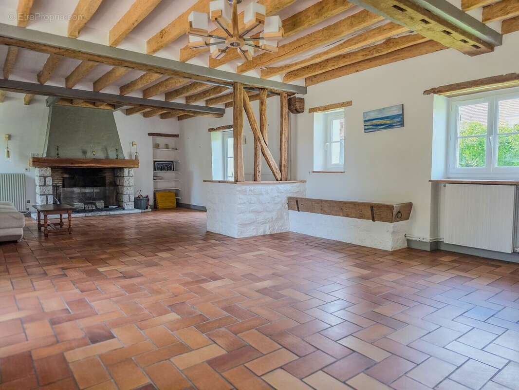 Maison à PACY-SUR-EURE