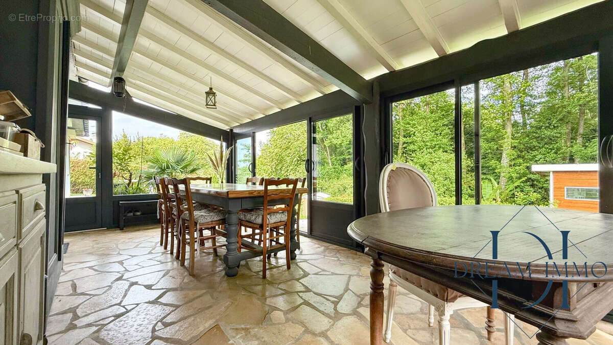 Maison à SAINT-MARTIN-DE-SEIGNANX