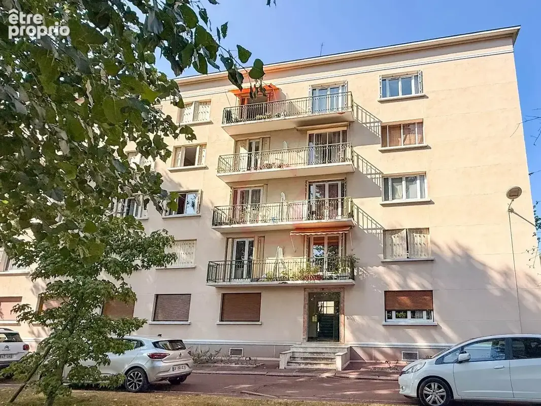 Appartement 4 pièces 74 m² à vendre à Bourg-La-Reine (92340) - photo 2