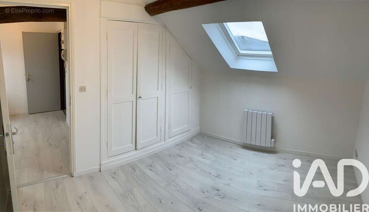 Appartement 330 m² à Montereau-Fault-Yonne  - photo 2
