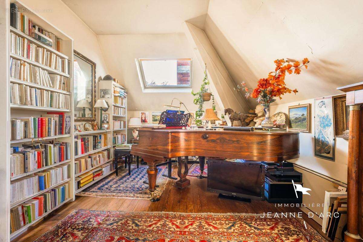 Appartement à VERSAILLES