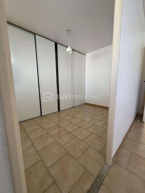 Maison à NISSAN-LEZ-ENSERUNE