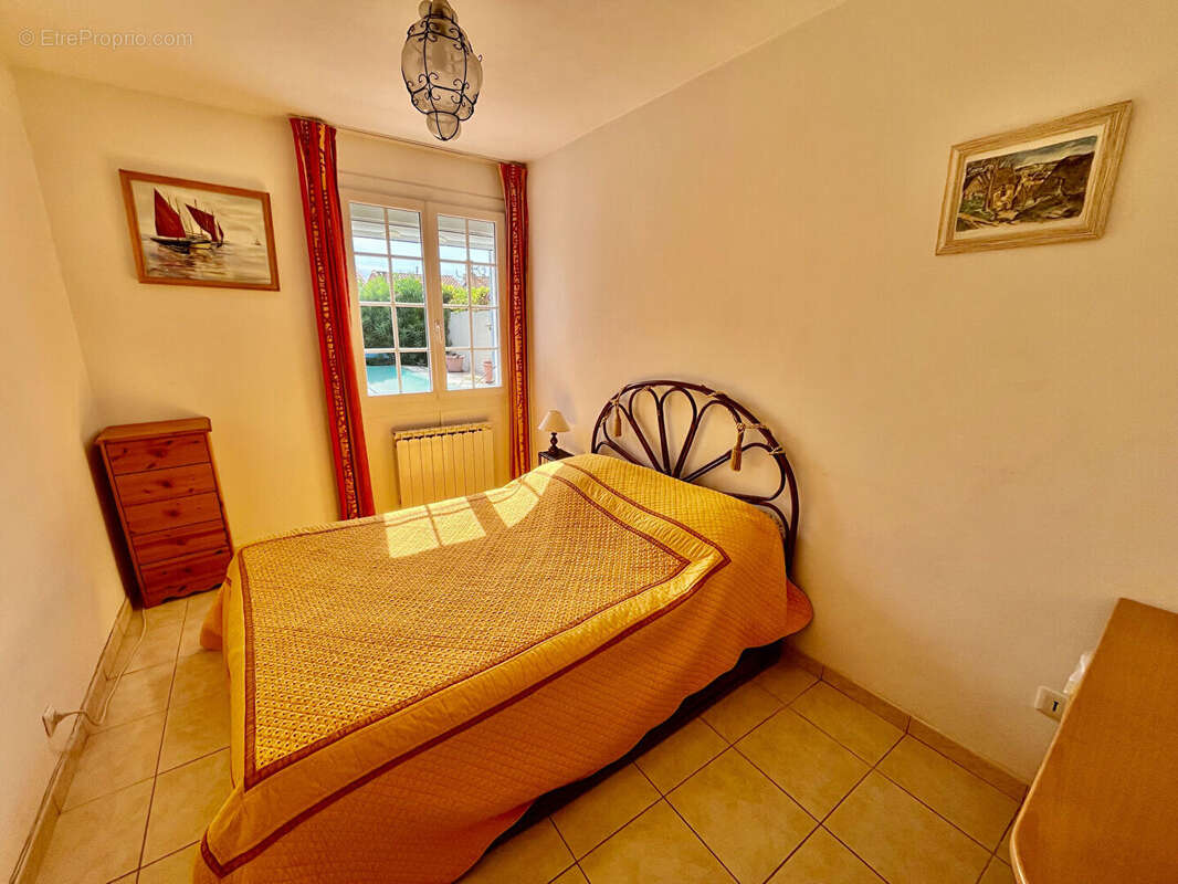 Maison à L'ISLE-SUR-LA-SORGUE