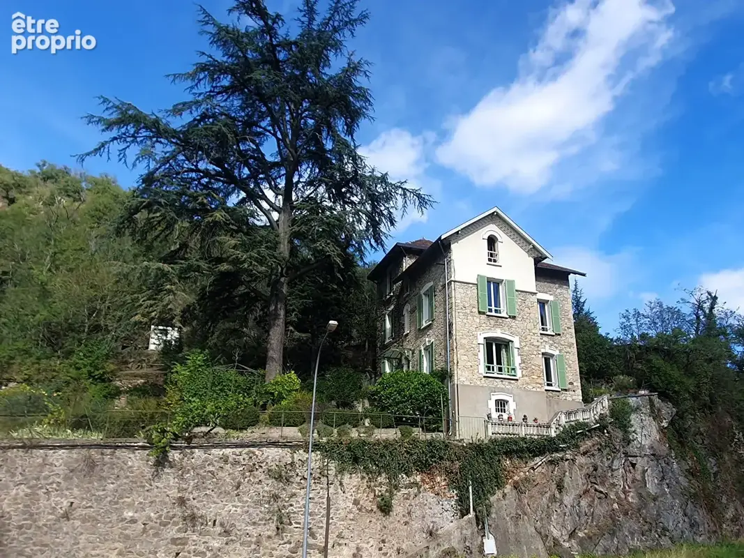 Maison à VILLEFRANCHE-DE-ROUERGUE